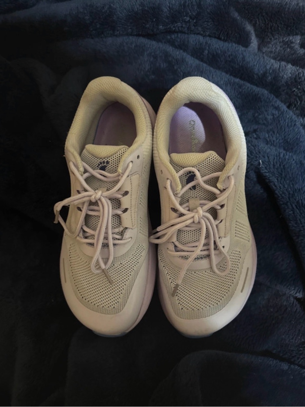 Women’s Athletic Lace-Up Sneakers in Light purple